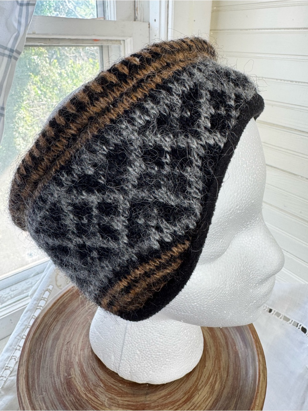 Icewear Cozy Patterned Knit Ear wrap in Black, Gray & Brown L/XL